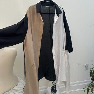 Alembika Women's Linen button-down